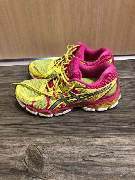 Asics gel-nimbus 16 női futócipő 39,5 Ingyen posta!
