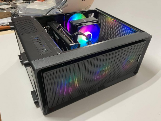 Asrock Gaming PC: Ryzen 5 2600 / RX 5600 XT / 16Gb / 512Gb