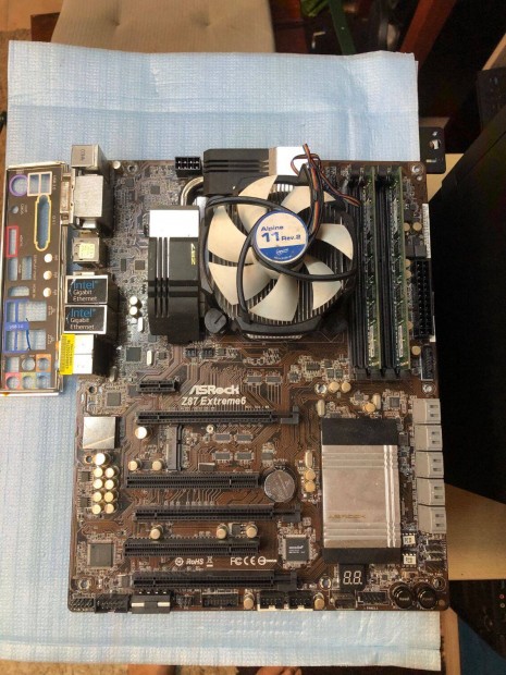 Asrock Z87 Extreme6 Alaplap+ i7-4770 proci +16GB memória konfig eladó!