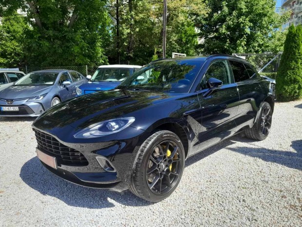 Aston Martin DBX 4.0 V8. (Automata) 9e KM