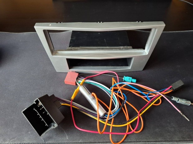 Astra H / Zafira B - 1din rdi keret s kbel