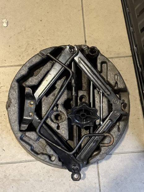 Astra h gyári emelő szett