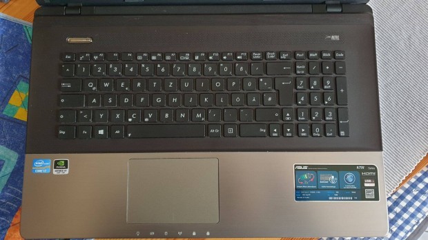 Asus A75V laptop