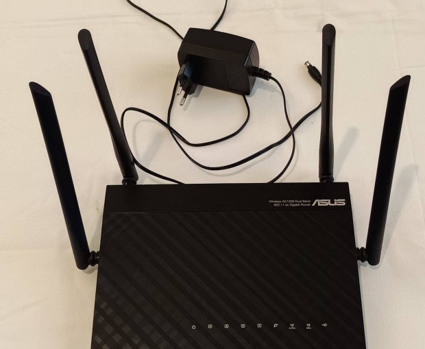 Asus AC1200 Dual-Band Wi-Fi Router