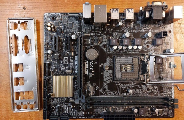 Asus B150M-K s1151-es 6,7 gen. alaplap