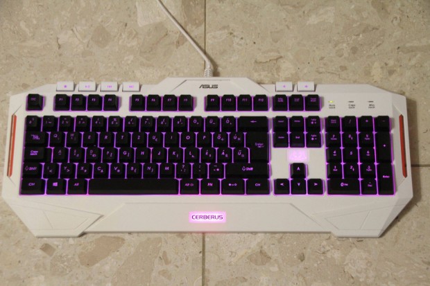 Asus Cerberus j llapot gmer keyboard elad