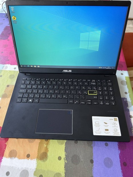 Asus E510 vivobook laptop notebook