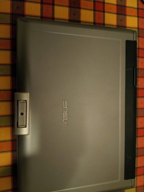 Asus F5R laptop 