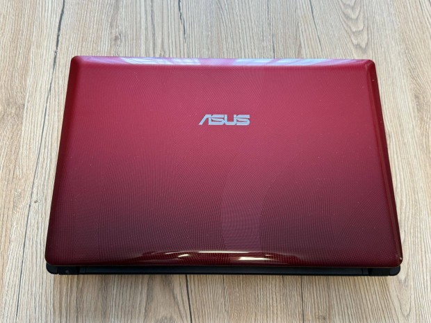 Asus K43S notebook - 14", i3-2350M, 8 GB RAM, 128 GB SSD. HDMI