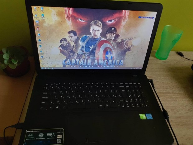 Asus Laptop 17,3 coll elad