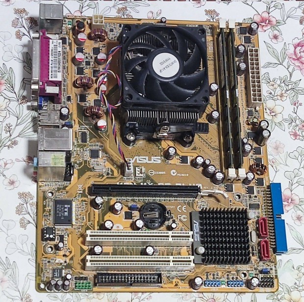 Asus M2N-MX SE Plus + AMD Athlon II X2 260 2x3.2GHz + Micron 2x2GB DDR