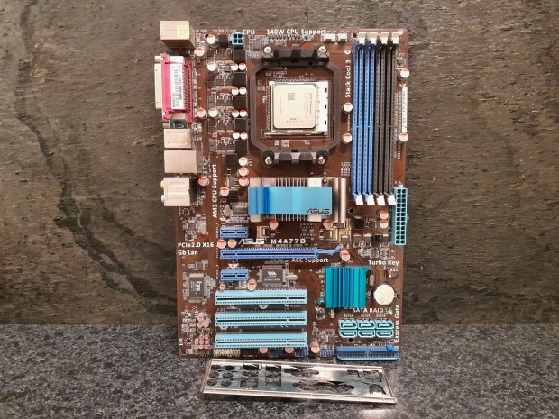 Asus M4A77D + AMD Phenom X4 9850 Black Edition