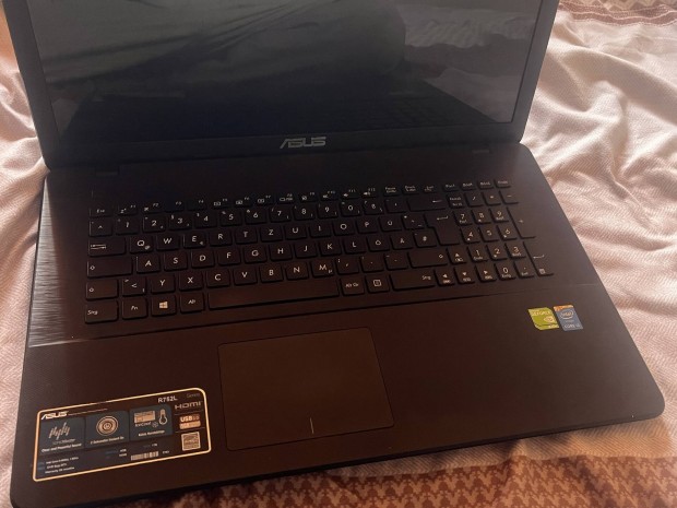 Asus R752l tipusu laptop elad!