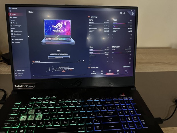 Asus ROG 17 colos gamer laptop Rtx 2070-el