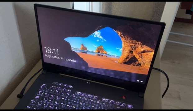 Asus ROG G15 gamer laptop elad