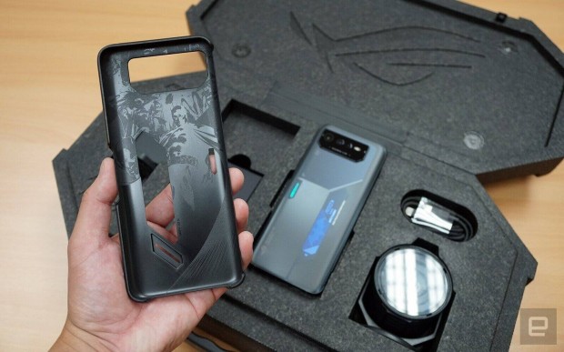 Asus ROG Phone 6 - Limited Batman Edition / Bontatlan - 3 v gari