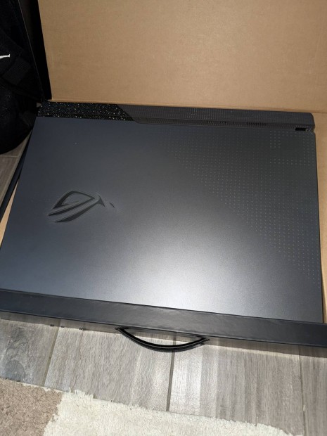 Asus ROG Strix G17 Gamer Laptop