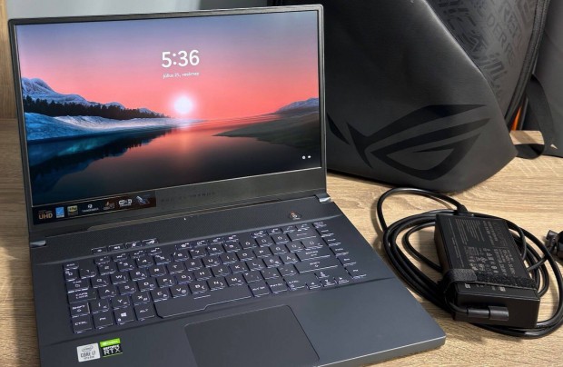 Asus ROG Zephyrus GU502LW Gamer notebook + fekete ROG htizsk