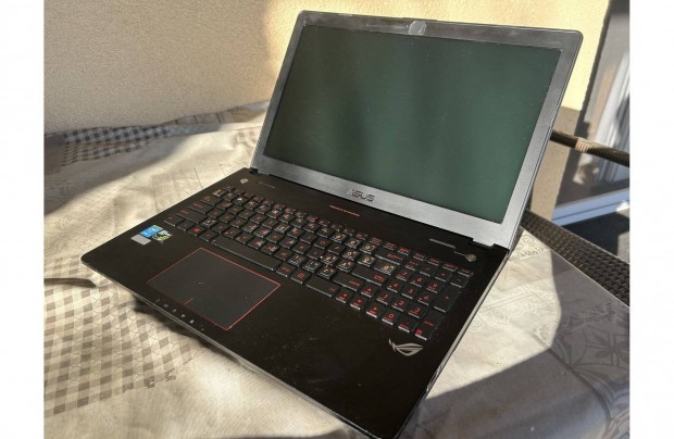 Asus ROG gamer laptop (i7, 16GB RAM, 500GB+1TB SSD, WIN 11) Postázom!