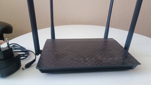 Asus RT-AC1200G+ Router elad (2db)