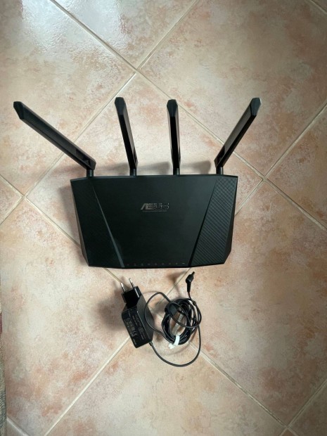 Asus RT-AC87U dual band Wifi router Debrecenben elad