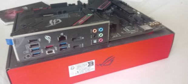 Asus Rog B550F alaplap