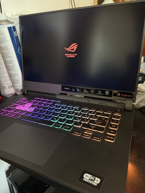 Asus Rog Strix Gamer laptop makulátlan állapotban