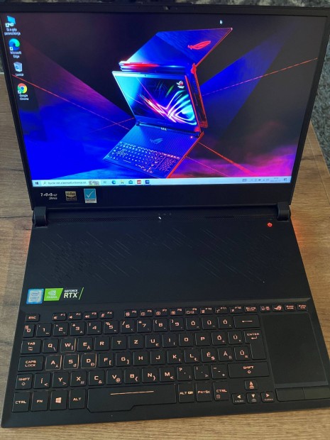 Asus Rog Zephyrus Gamer Laptop 144hz i7 8750H 24GB Rtx 2070 8GB 