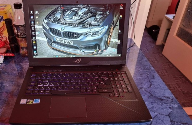 Asus Strix Carbon Gamer laptop vkony Slim j kops mentes brutll er