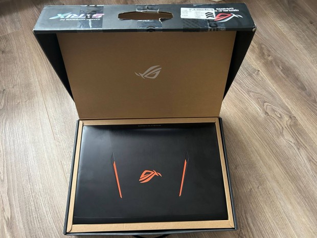 Asus Strix GL502Vy Gamer Laptop