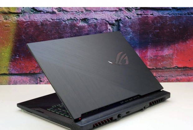 Asus Strix Scar gamer laptop elad! Core i5 9300H Gtx 1660 Ti 6 GB