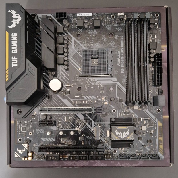 Asus Tuf B450M-Pro Gamer alaplap