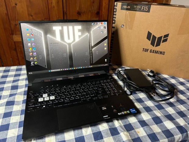 Asus Tuf Dash F15 FX517 (2022) gaming notebook, gamer laptop