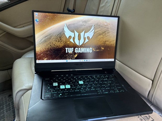Asus Tuf Gamer Laptop i7-11370H Rtx3050Ti 144Hz Kijelz