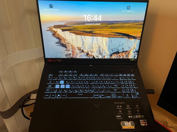 Asus Tuf Gaming A17 Fa707NU Laptop