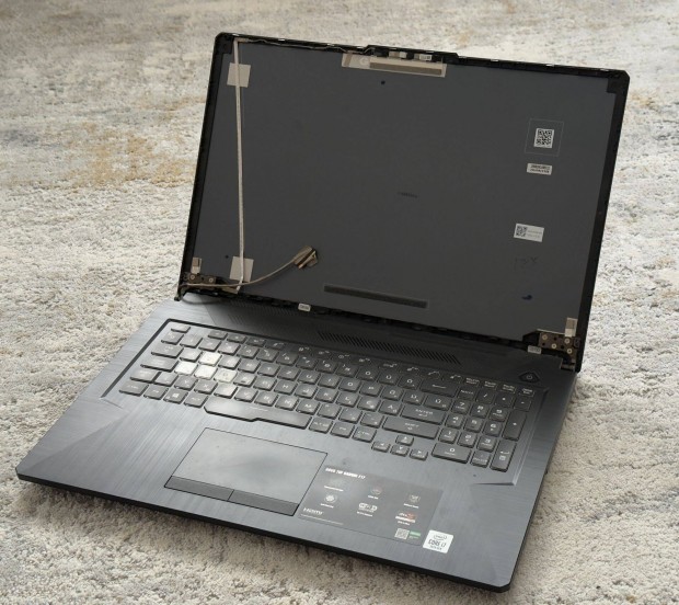 Asus Tuf Gaming F17 FX706LI-HX177T 17,3 Laptop Kijelző Nélkül