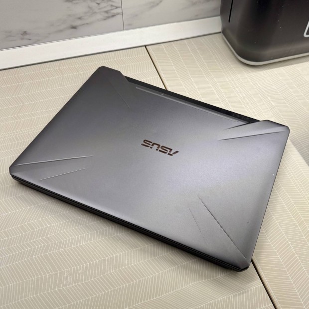 Asus Tuf Gaming FX505DT notebook (fegyvermetl)