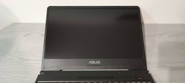 Asus Tuf Gaming FX505DY 120Hz Gamer Laptop