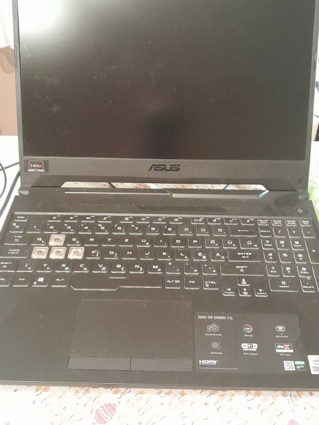 Asus Tuf Gaming laptop elad