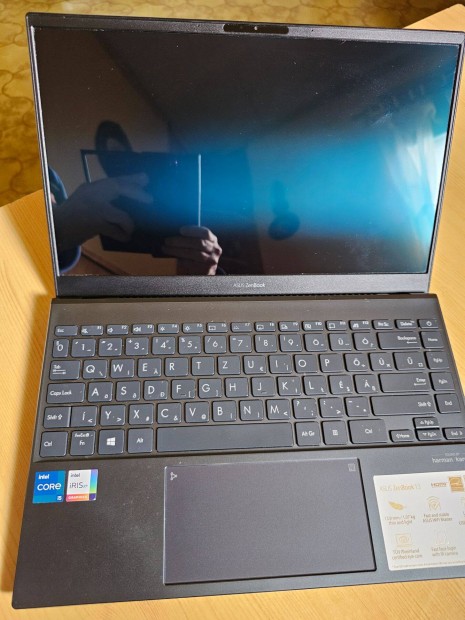 Asus_UX325EA Laptop, kitn llapotban, Win11 Pro rendszerrel elad