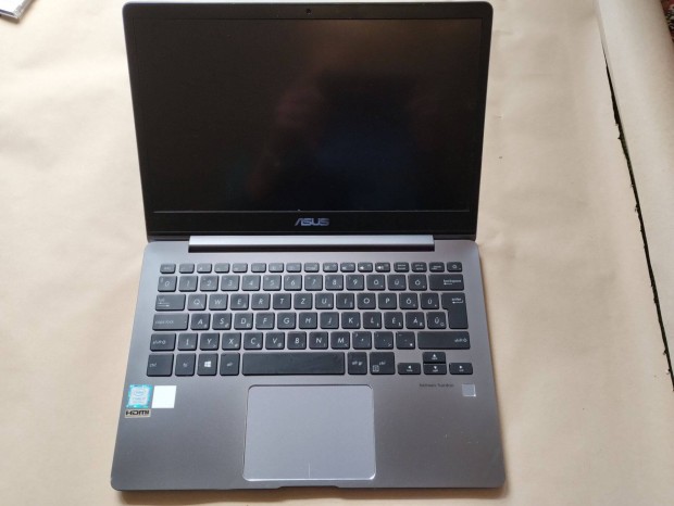 Asus UX-331UA Zenbook ultrabook laptop