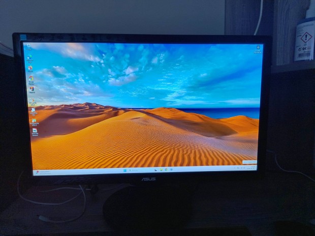 Asus VE228T 22"-es full hd led monitor