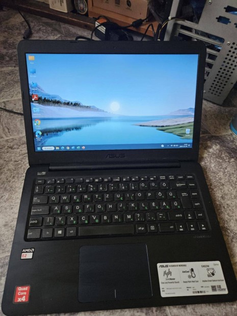 Asus Vivobook E402WA 4 magos AMD ,240GB SSD, Win 11 + Office