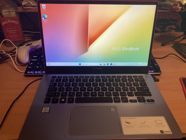 Asus Vivobook S14