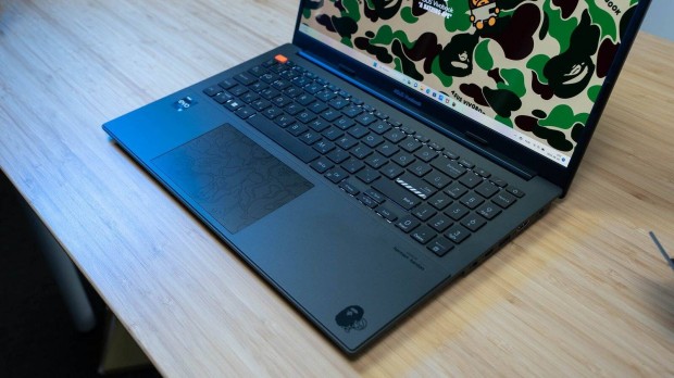 Asus Vivobook S15 Bape Edition 3K OLED 120Hz