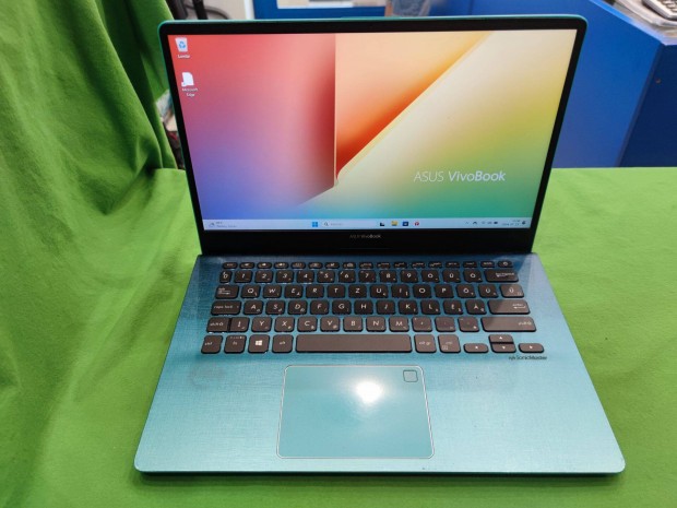 Asus Vivobook S430U i7/8GB/SSD 14" notebook