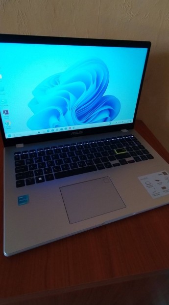 Asus Vivobook j