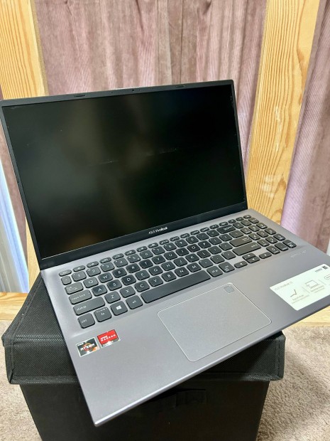 Asus Vivobook X512DA laptop Ryzen 3, SSD, ujjlenyomat, világítás k