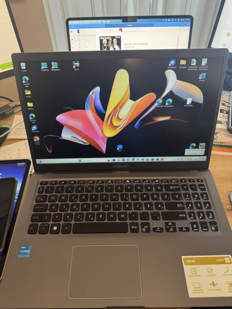 Asus Vivobook X515EA elad