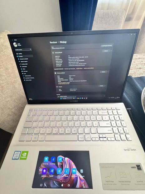 Asus Vivobook s15 s532F laptop